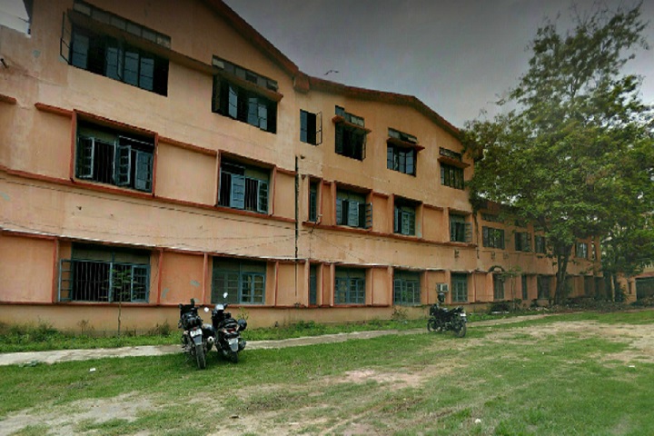 https://cache.careers360.mobi/media/colleges/social-media/media-gallery/9980/2021/2/2/Campus View of Guwahati College Guwahati_Campus-View.jpg
